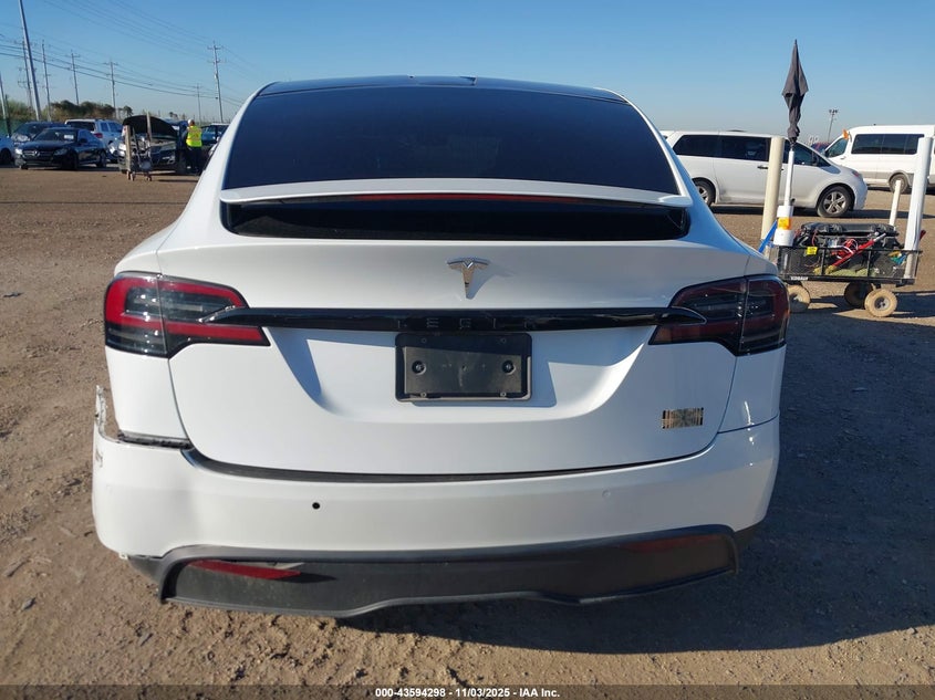 2022 Tesla Model X Plaid Tri Motor All-Wheel Drive VIN: 7SAXCBE61NF337352 Lot: 43594298