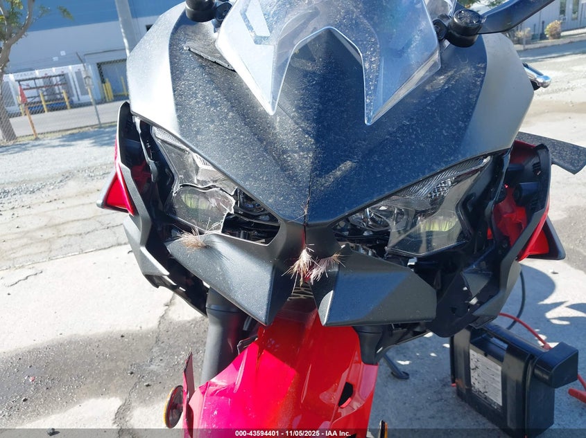 2025 Kawasaki Ex500 A/B VIN: ML5EXGJ15SDA63721 Lot: 43594401