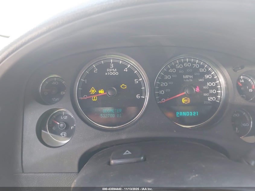 2007 GMC Yukon Sle VIN: 1GKFK13007J268299 Lot: 43594440