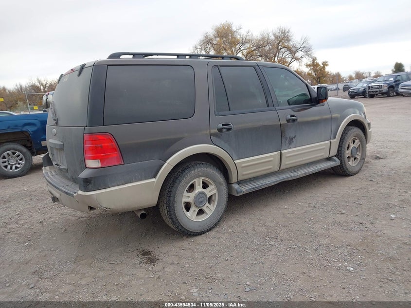 1FMFU18555LA26888 2005 FORD EXPEDITION photo no. 4
