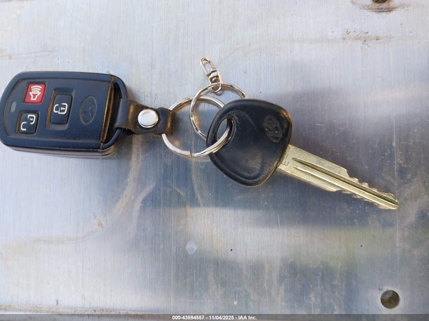 2004 Hyundai Santa Fe Gls VIN: KM8SC73DX4U683956 Lot: 43594557