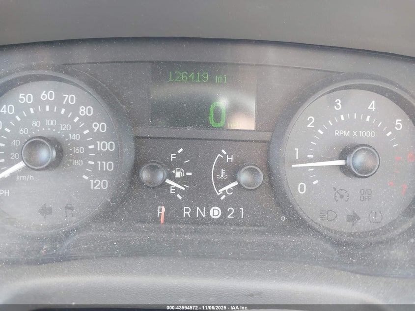 2008 Mercury Grand Marquis Ls VIN: 2MEFM75V68X649261 Lot: 43594572