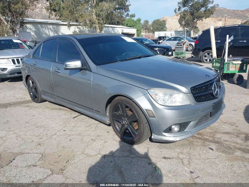 MERCEDES-BENZ C-CLASS LUXURY 4MATIC/SPORT 4MATIC