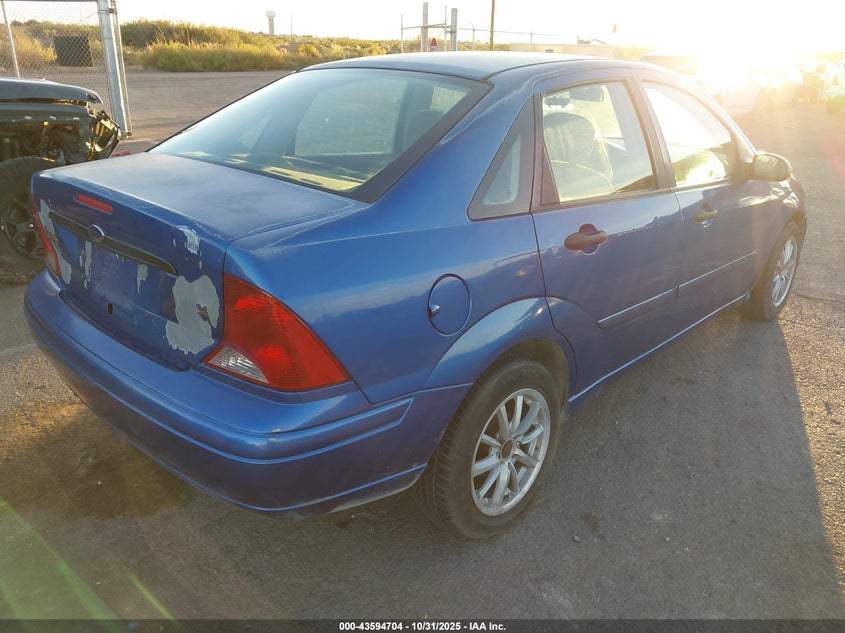1FAFP34303W147535 2003 FORD FOCUS photo no. 4