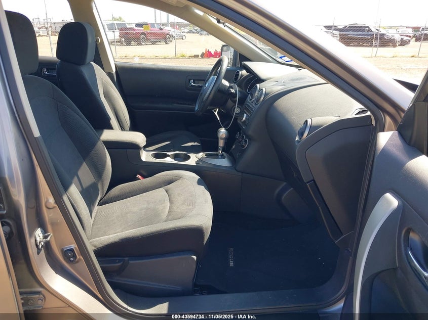 2015 NISSAN ROGUE SELECT S JN8AS5MT4FW668667