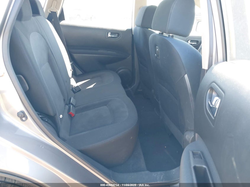 2015 NISSAN ROGUE SELECT S JN8AS5MT4FW668667