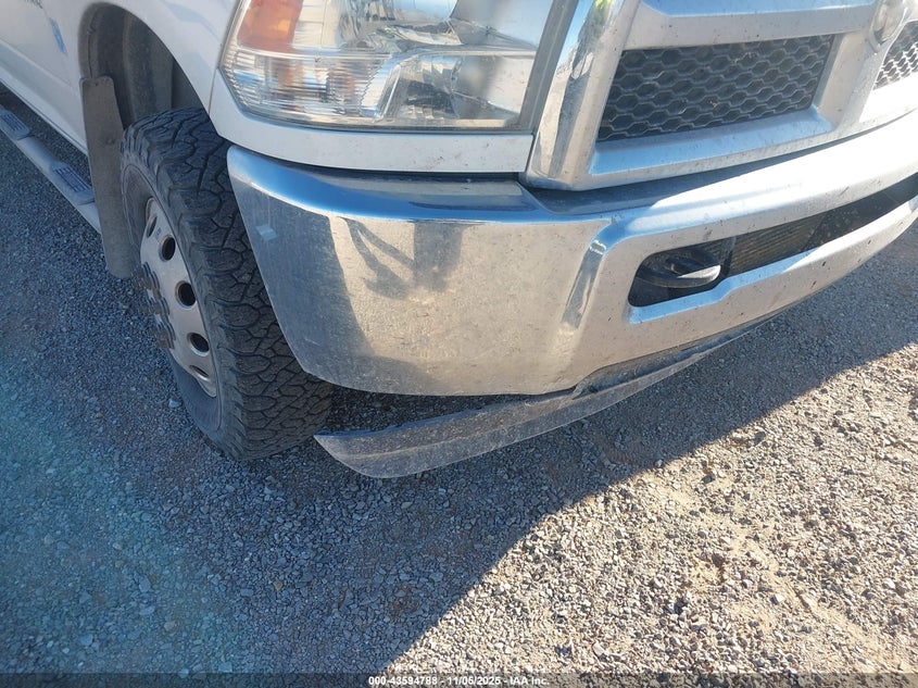 2018 Ram 3500 Slt 4X4 8' Box VIN: 3C63RRHL9JG343173 Lot: 43594788