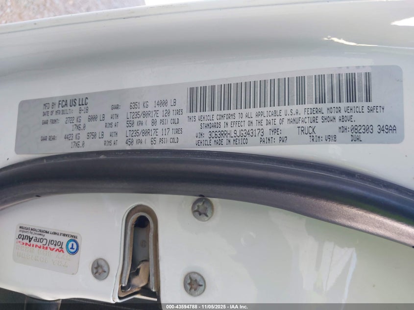 2018 Ram 3500 Slt 4X4 8' Box VIN: 3C63RRHL9JG343173 Lot: 43594788
