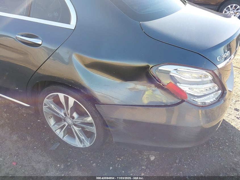 2015 Mercedes-Benz C 300 Luxury/Sport VIN: 55SWF4JBXFU076902 Lot: 43594854