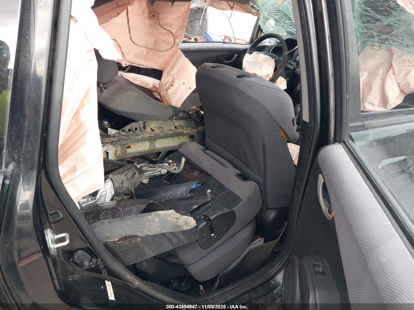 2009 Honda Fit VIN: JHMGE88239C002260 Lot: 43594947