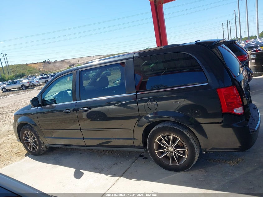 2017 Dodge Grand Caravan Sxt VIN: 2C4RDGCG9HR629867 Lot: 43595031