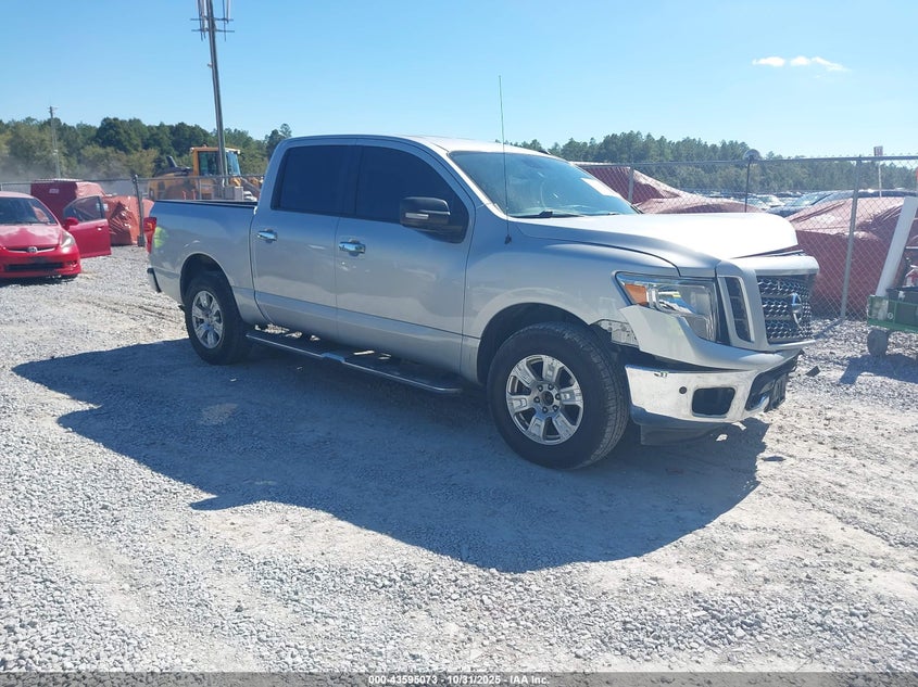 NISSAN TITAN SV