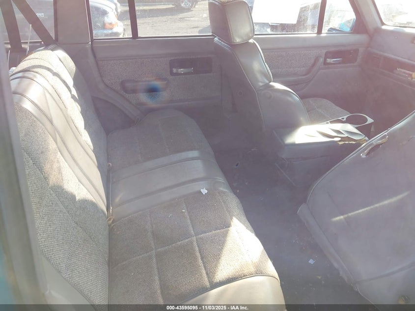 1994 Jeep Cherokee Se VIN: 1J4FN28S6RL114281 Lot: 43595095