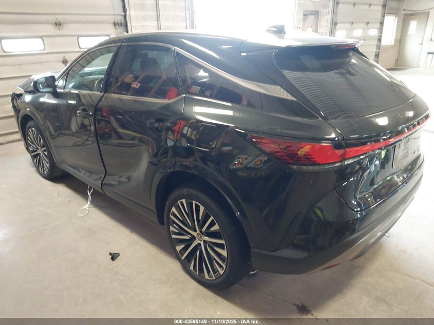2T2BBMCAXPC005166 2023 LEXUS RX photo no. 3
