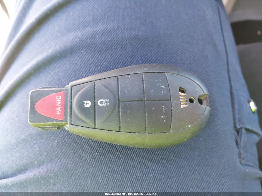 2014 Dodge Grand Caravan Sxt VIN: 2C4RDGCG6ER273843 Lot: 43595170