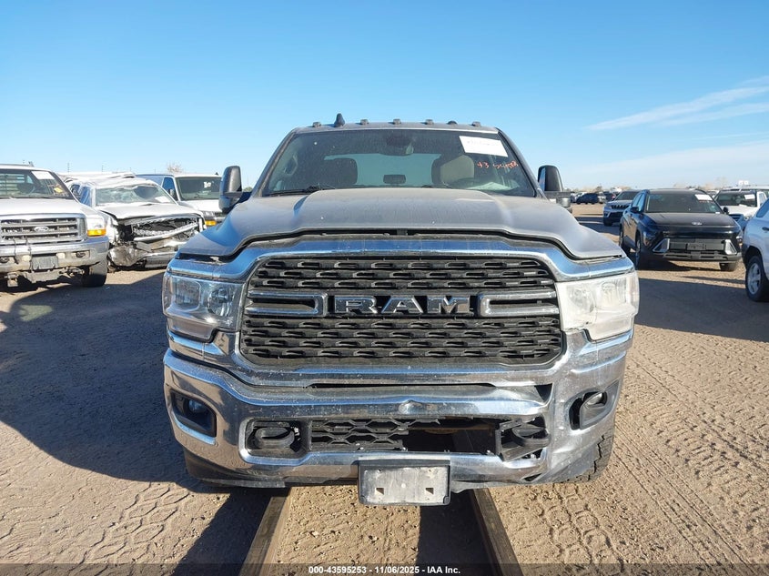 2023 Ram 2500 Big Horn 4X4 8' Box VIN: 3C6UR5JJ1PG562062 Lot: 43595253