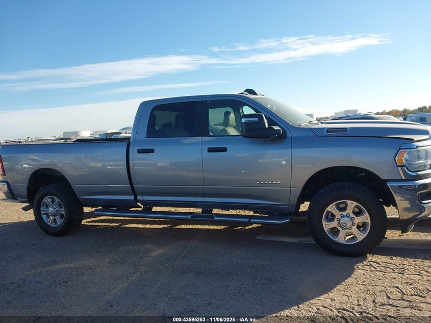 2023 Ram 2500 Big Horn 4X4 8' Box VIN: 3C6UR5JJ1PG562062 Lot: 43595253