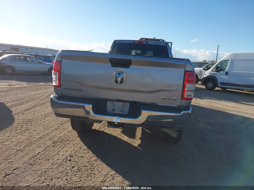 2023 Ram 2500 Big Horn 4X4 8' Box VIN: 3C6UR5JJ1PG562062 Lot: 43595253