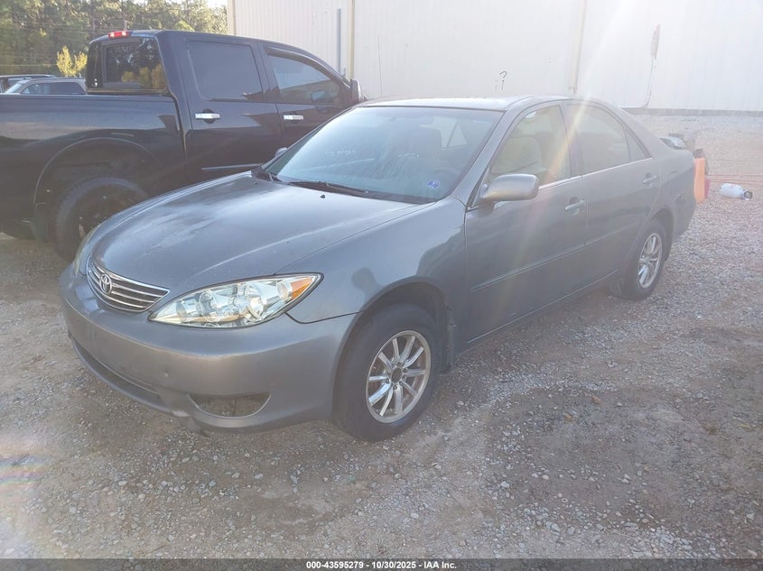 4T1BE32K95U503659 2005 TOYOTA CAMRY photo no. 2