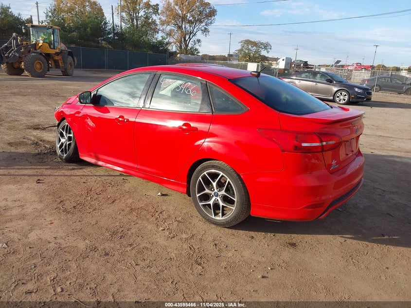 2015 FORD FOCUS SE - 1FADP3F28FL383786