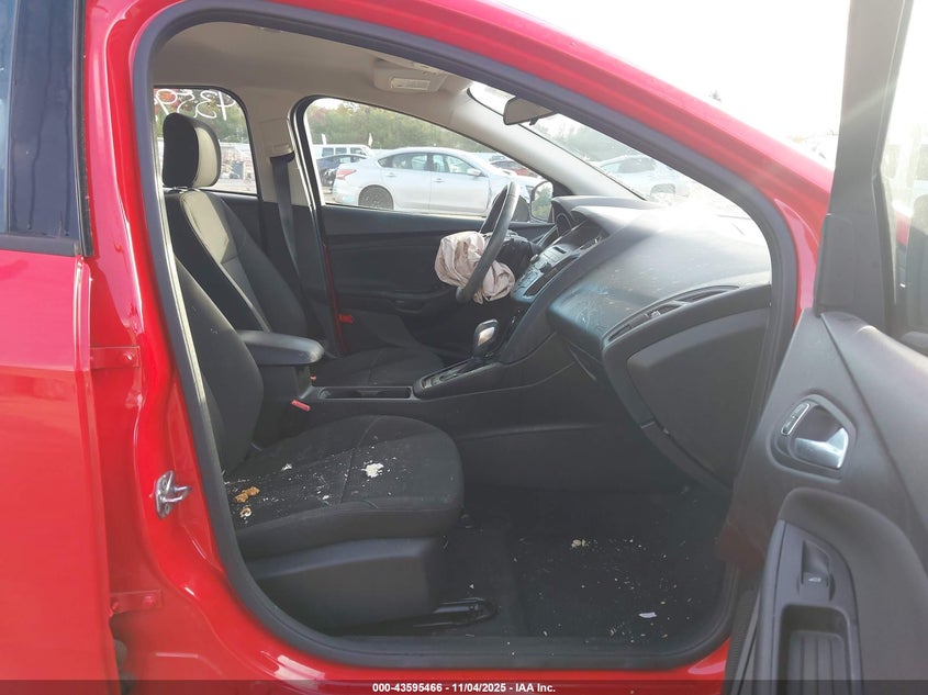 2015 FORD FOCUS SE - 1FADP3F28FL383786