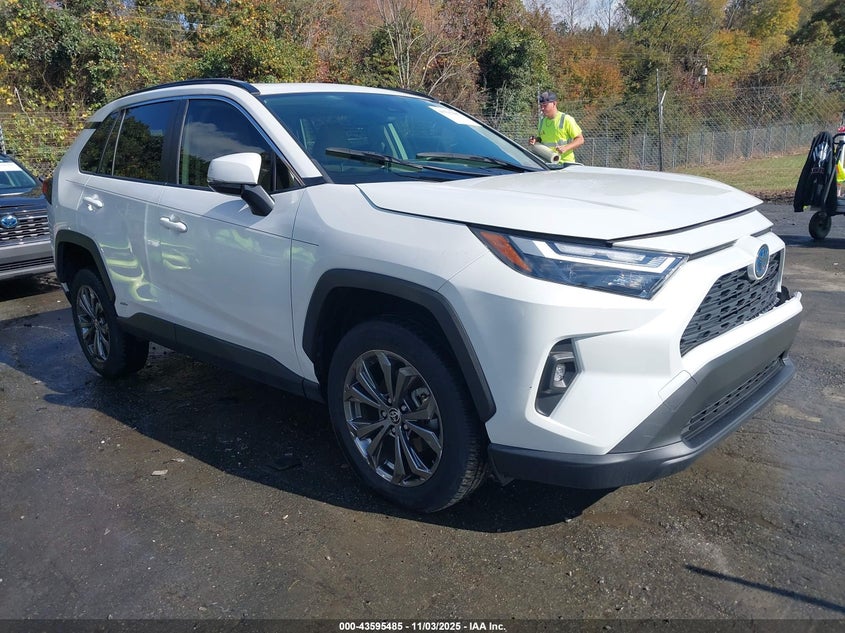 TOYOTA RAV4 HYBRID XLE PREMIUM