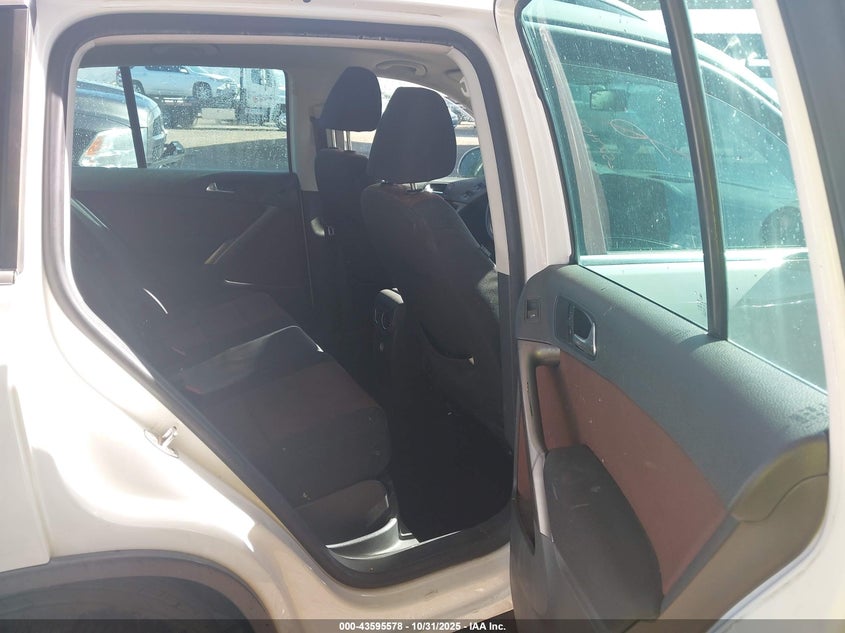 WVGAV75N29W527403 2009 VOLKSWAGEN TIGUAN photo no. 8