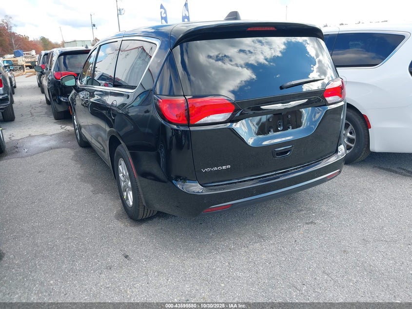 2C4RC1CG6TR189860 2026 CHRYSLER VOYAGER photo no. 3