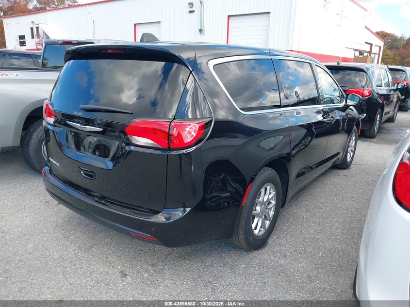 2C4RC1CG6TR189860 2026 CHRYSLER VOYAGER photo no. 4