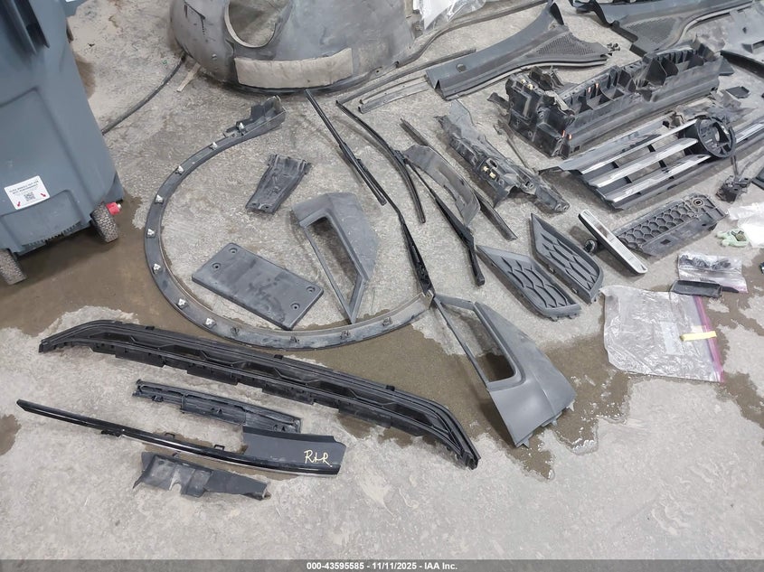 2018 Volkswagen Tiguan 2.0T S VIN: 3VV0B7AX9JM016003 Lot: 43595585