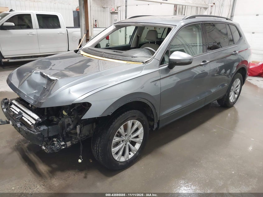 3VV0B7AX9JM016003 2018 VOLKSWAGEN TIGUAN photo no. 2