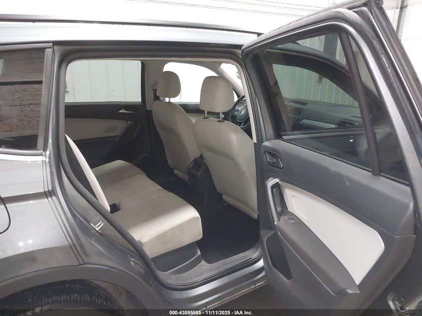 2018 Volkswagen Tiguan 2.0T S VIN: 3VV0B7AX9JM016003 Lot: 43595585