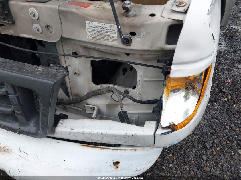 2006 Ford E-450 Cutaway VIN: 1FDXE45S56HA83822 Lot: 43595664