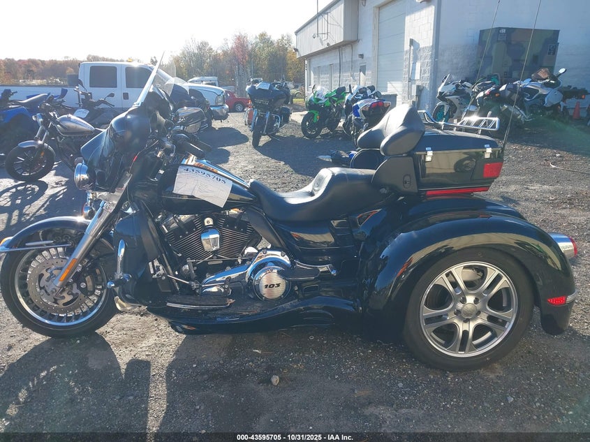 2012 Harley-Davidson Flhtk Electra Glide Ultra Ltd VIN: 1HD1KEM14CB605631 Lot: 43595705