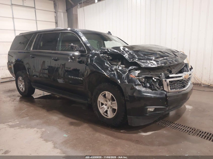 CHEVROLET SUBURBAN LT