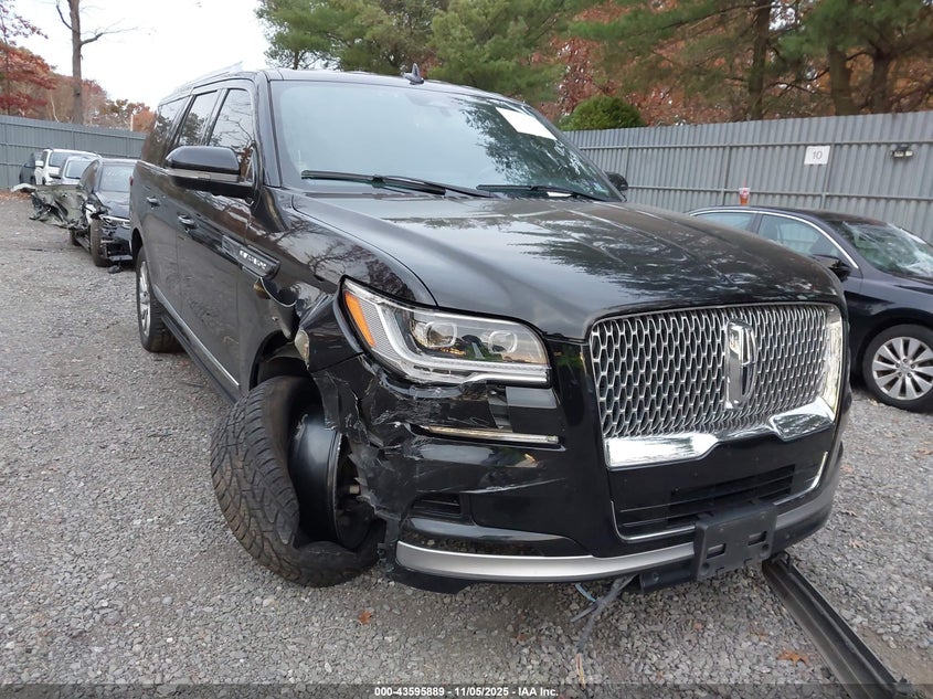 2022 Lincoln Navigator Standard L