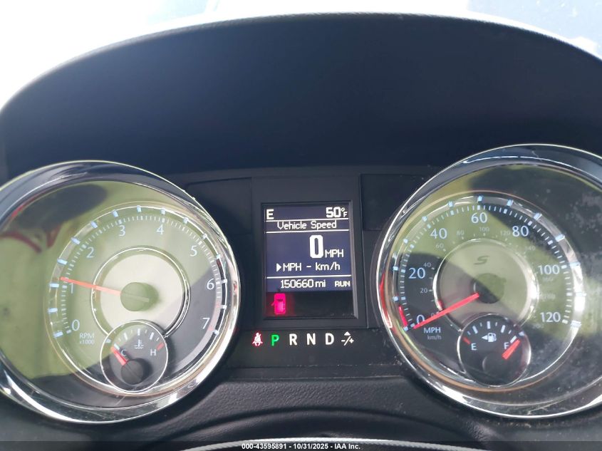 2015 Chrysler Town & Country S VIN: 2C4RC1HG1FR726843 Lot: 43595891