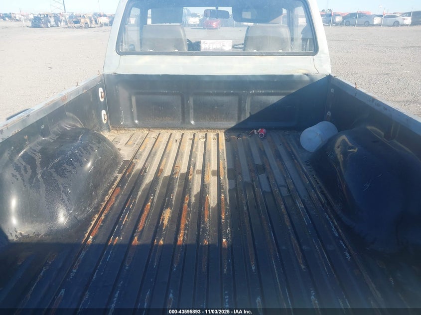 JT4RN63R9H0132370 1987 TOYOTA PICKUP photo no. 8