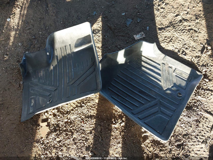 2012 Chrysler Town & Country Limited VIN: 2C4RC1GG8CR200335 Lot: 43595910