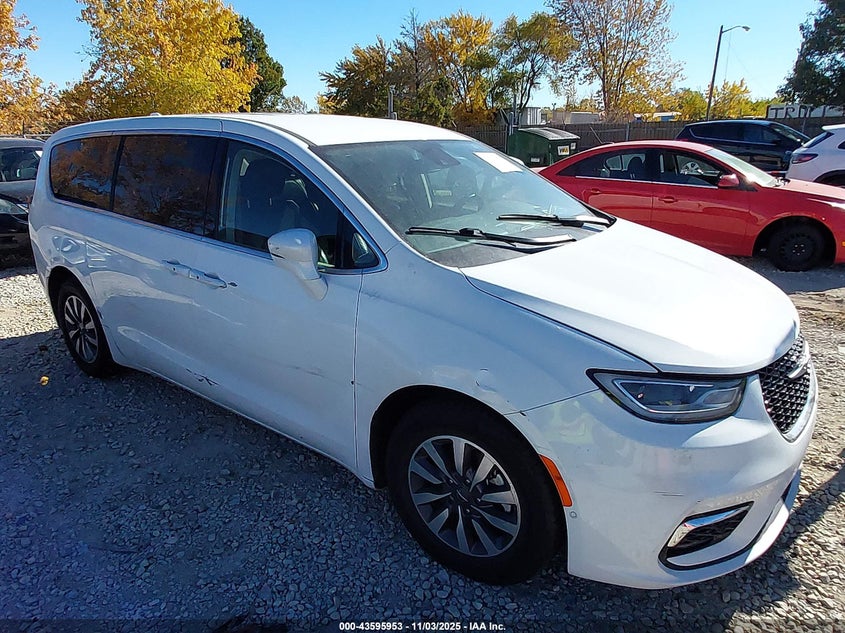 2022 CHRYSLER PACIFICA HYBRID TOURING L - 2C4RC1L7XNR122648