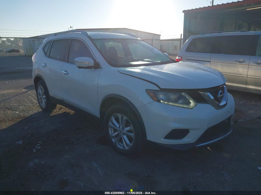 2015 NISSAN ROGUE SV - KNMAT2MT7FP558973