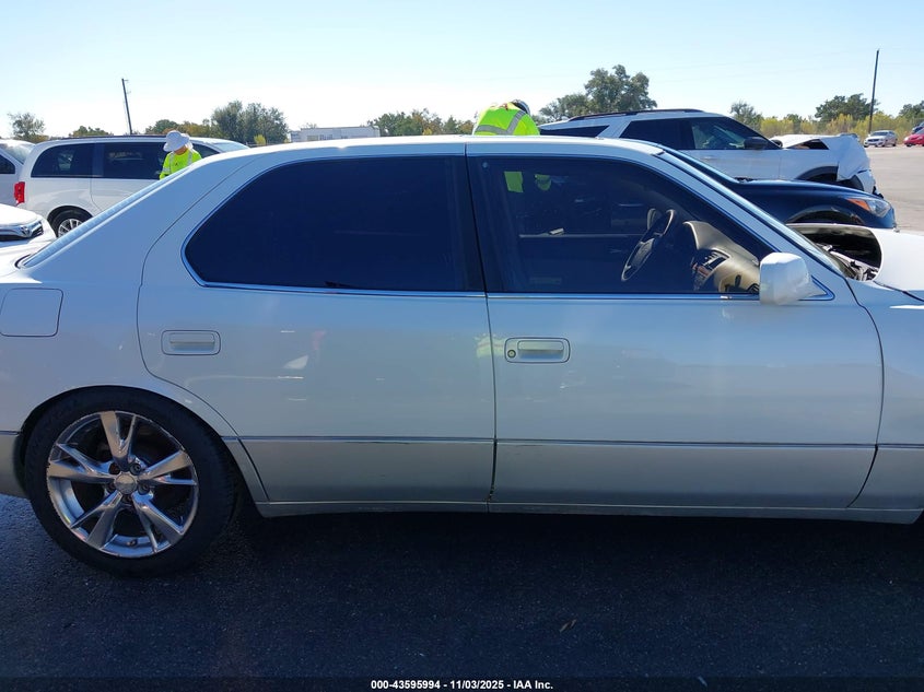 1998 Lexus Ls 400 VIN: JT8BH28F7W0117961 Lot: 43595994