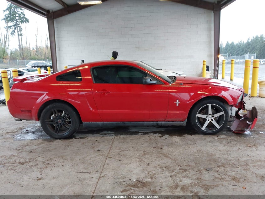 2007 Ford Mustang V6 Deluxe/V6 Premium VIN: 1ZVFT80N975305101 Lot: 43596035