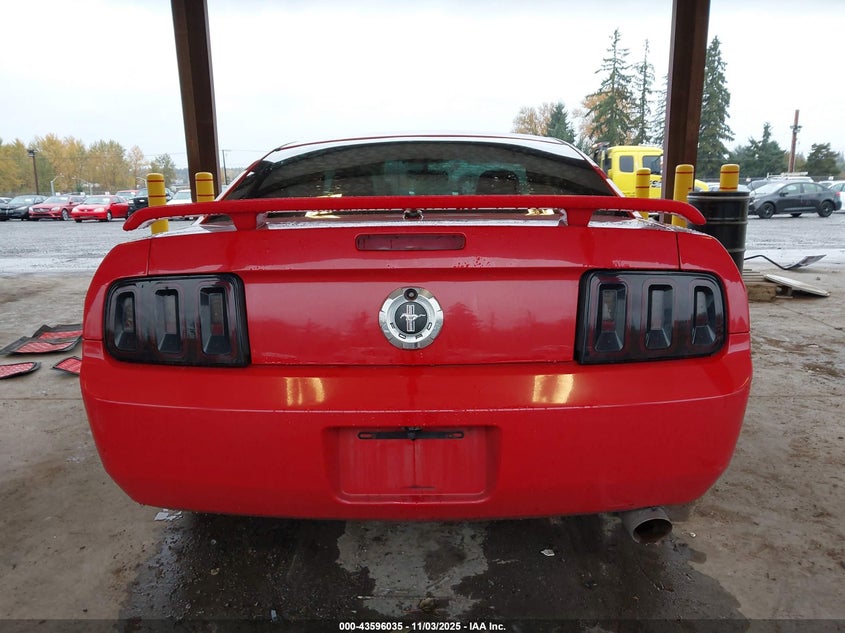2007 Ford Mustang V6 Deluxe/V6 Premium VIN: 1ZVFT80N975305101 Lot: 43596035