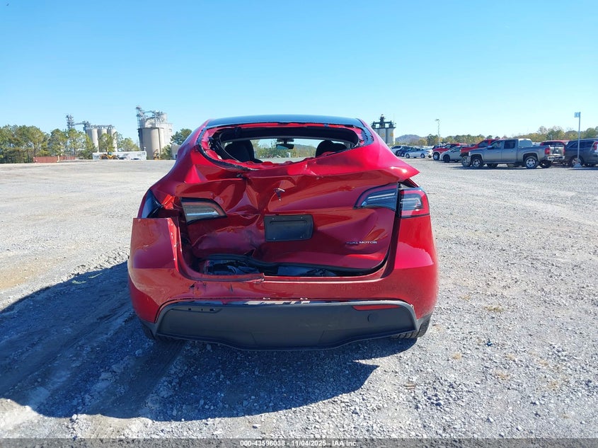 2023 Tesla Model Y Awd/Long Range Dual Motor All-Wheel Drive VIN: 7SAYGDEE7PA102918 Lot: 43596038