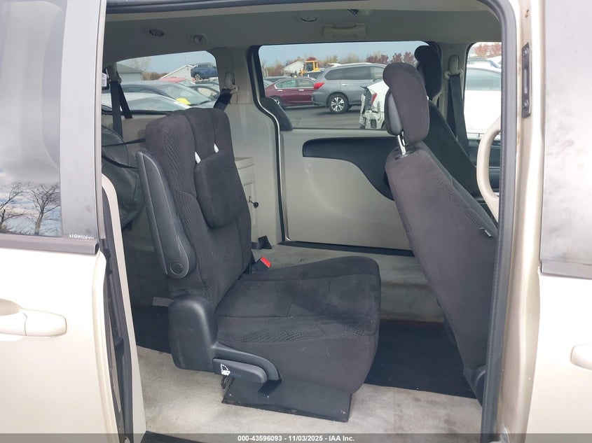 2014 Dodge Grand Caravan Sxt VIN: 2C4RDGCG0ER121556 Lot: 43596093