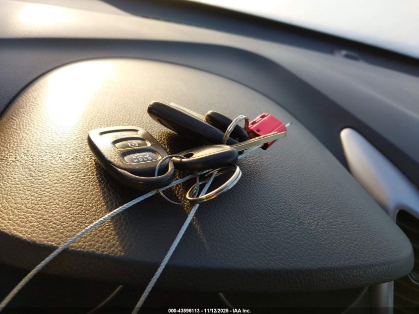 2017 Hyundai Elantra Gt VIN: KMHD35LH4HU369225 Lot: 43596113