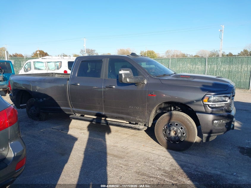 2024 Ram 3500 Laramie 4X4 8' Box VIN: 3C63RRJL2RG389160 Lot: 43596167