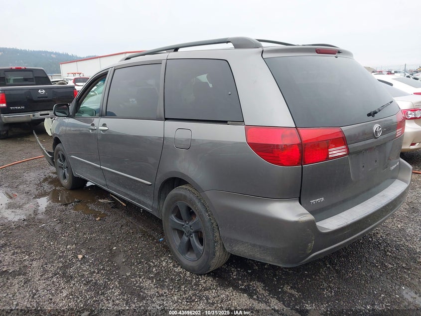 2005 Toyota Sienna Le
