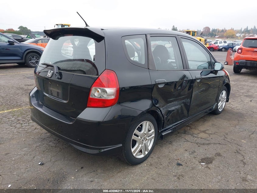 JHMGD38628S013781 2008 HONDA FIT photo no. 4